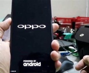 Setelah Muncul Logo Oppo, Lepaskan Kedua Tombol