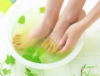 Inilah Tips Cara Mengatasi Kaki Kapalan dan Pecah-pecah