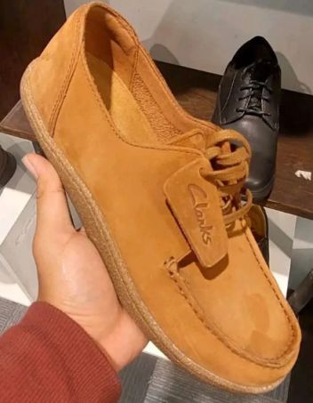 harga sepatu clarks original Harga Sepatu Clarks Original Terbaru 2025: Harga Wallabee, Desert Boot, dan Koleksi Pria Wanita dari Brand Inggris dengan Heritage 200 Tahun